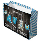 Personalisierter New Baby Boy Große Geschenktüte (Rückseite Schrägansicht)