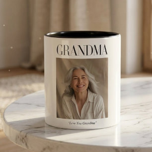 Personalisierter Oma-Foto-Becher Liebe Oma Zweifarbige Tasse