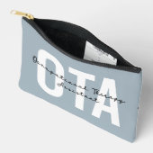 Personalisierter OTA-Assistent Zubehörtasche (Offen)