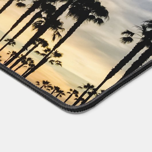 Personalisierter Palm Tree Sunset Schreibtischunterlage (Ecke)