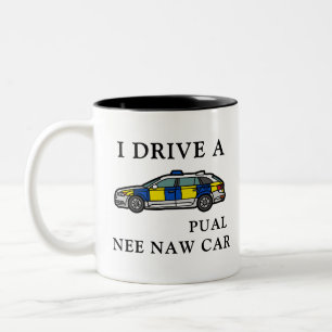 Personalisierter Polizeibeamter, ich fahre ein nee Zweifarbige Tasse