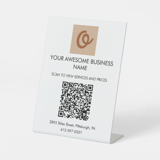 Personalisierter QR-Code und Logo-Tabellensignatur Sockelschild (Vorderseite)