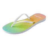 Personalisierter Regenbogen drehen Reinfälle um Badesandalen (Schrägansicht)