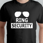 Personalisierter Ring-Sicherheitsring T-Shirt<br><div class="desc">Personalisiertes Shirt des Ring Security Ring Bearer</div>