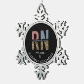 Personalisierter RN-Abschluss Schneeflocken Zinn-Ornament (Rechts)