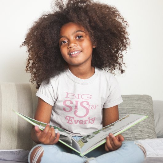 Personalisierter rosa BG-Gesäßtext T-Shirt