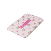 Personalisierter Rosa Coquette Mädchenname mit Blu Badematte (Schrägansicht)