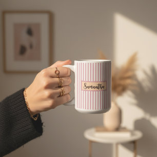 Personalisierter rosa gestreifter Becher als Gesch Kaffeetasse