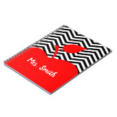 Personalisierter roter Apfelschwarz und Weiß Zickz Notizblock (Linke Seite)