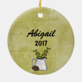 Personalisierter Rustikaler Bär Weihnachten Keramik Ornament (Hinten)