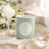 Personalisierter Salbeigrüner Monogramm-Name Elega Kaffeetasse