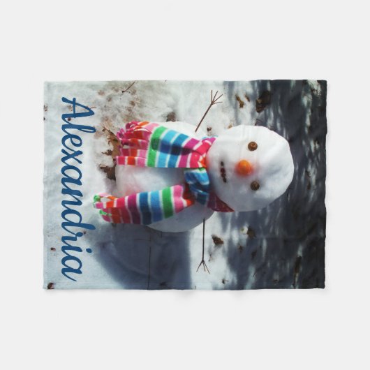 Personalisierter Schneemann mit Regenbogen-Scarf Fleecedecke (Vorderseite (Horizontal))
