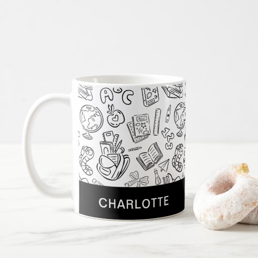 Personalisierter Schwarz-Weiß-Lehrer-Schul-Doodle Kaffeetasse (Mit Donut)