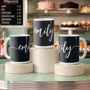 Personalisierter Schwarz-Weiß-Name in Kalligrafie Kaffeetasse