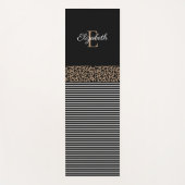 Personalisierter Schwarz-weißer Streifen Yogamatte (Vorderseite)
