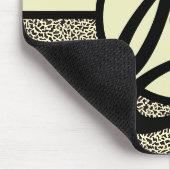 Personalisierter Schwarzcreme-Leopard Mousepad (Ecke)