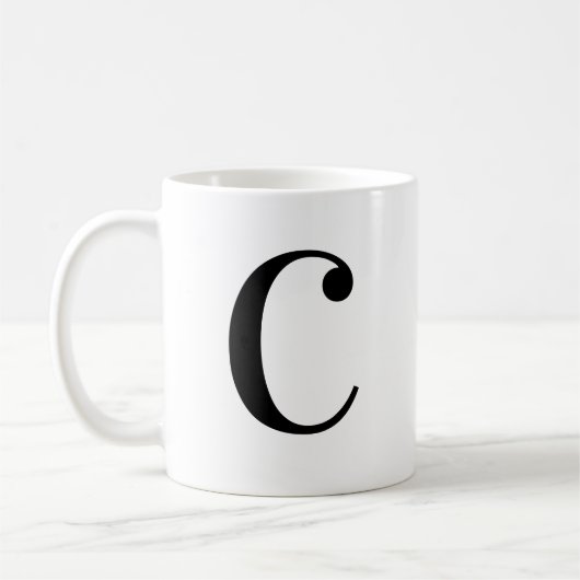 Personalisierter schwarzer Monogramm-Buchstabe C Kaffeetasse (Links)