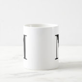 Personalisierter schwarzer Monogramm-Buchstabe M Kaffeetasse (Mittel)