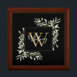 Personalisierter Schwarzer Monogramm-Grüner Erinnerungskiste<br><div class="desc">Elegante Aquarell-Grünflächen  florale Monogramm-Geschenkboxen mit einer Goldmonogramm-Initial auf einem schwarzen Hintergrund mit Ihrem Set in einem stilvollen weißen Skript. von Thisisnotme© entwickelt</div>