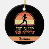 Personalisierter Sleep Run Wiederholung Retro Athl Keramik Ornament (Vorne)