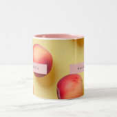 Personalisierter Sonniger Pfirsich-Glückseligkeit Zweifarbige Tasse (Mittel)