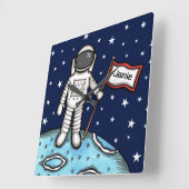 Personalisierter Spaceman Astronaut Kosmonaut Plat Quadratische Wanduhr (Winkel)