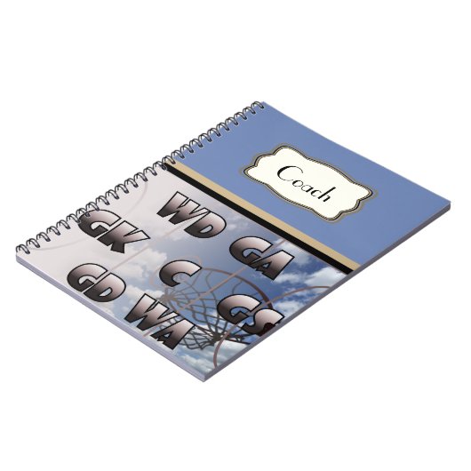 Personalisierter Spieler bringt Netball-Zug in Notizblock (Linke Seite)