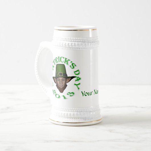 Personalisierter St. Patrick-Tag Bierglas (Vorderseite Links)