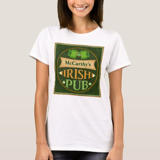 Personalisierter St Patrick Tagesirischer Pub-T - T-Shirt (Vorderseite)