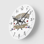 Personalisierter Stellvertreter von Sheriff Runde Wanduhr (Winkel)
