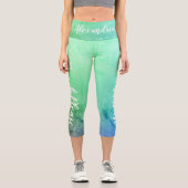 Personalisierter Strand Bitte Aquamarin Blue Ombre Capri Leggings (Vorderseite)