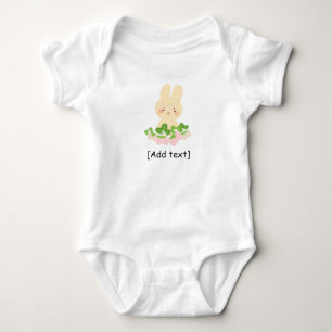 Personalisierter süßer Hase mit Erdbeeren - Maßanf Baby Strampler