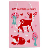 Personalisierter Tag des niedlichen Roten Hirsches Mittlere Geschenktüte (Vorderseite)