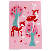 Personalisierter Tag des niedlichen Roten Hirsches Mittlere Geschenktüte (Rückseite)