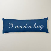 Personalisierter, textblauer Kissen | Ich brauche (Rückseite)