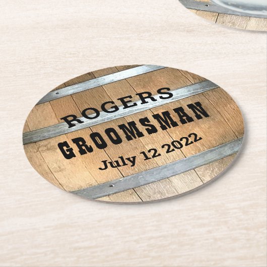 Personalisierter Trauzeuge Whiskey Barrel Runder Pappuntersetzer (Angewinkelt)