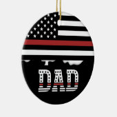 Personalisierter Vater Thin Red Line Feuerwehrmann Keramik Ornament (Rechts)