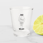 Personalisierter Vater Vater Daddy Geschenk mit de Schnapsglas<br><div class="desc">Personalisiertes Geschenk aus dem Vater,  Geschenk für den Daddy Drinking Cup,  Faustschlag mit Kindernamen,  Vatertag aus der Ehefrau,  Kinderhandkinder,  New Papa und Babys First,  Kinderjubiläum Son Daughter Kinderjubiläum,  Kindersöhne,  Kinderfreundin Dada Padre One,  Rechte Hand links Weihnachten Geburtstag</div>