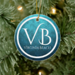 Personalisierter VB Virginia Beach Weihnachtsbaum Keramik Ornament<br><div class="desc">Personalisiertes VB Virginia Beach Weihnachtsbaum Keramik Ornament - Es kann mit einem Namen,  Jahr oder jedem Text,  den Sie hinzufügen möchten personalisiert werden. ^</div>