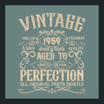 Personalisierter Vintager 65. Geburtstag Whiskey T Poster<br><div class="desc">Mit diesem Vintagen klassischen Geburtstagsbild mit phantastischer Typografie-Schriftart-Schrift können Sie Ihrer Schrankkollektion etwas Originalität hinzufügen. Es ist eine großartige Geschenkidee für Männer, Frauen, Ehemänner, Ehefrauen, Freundinnen und Freunde, die dieses einmalige Kunstwerk Liebe geben werden. Es ist das phantastischste und lustigste Urlaubsgeschenk für Ihr Party zum Geburtstag. Sie können andere ähnliche...</div>