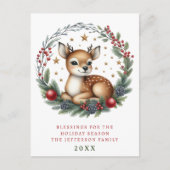 Personalisierter Weihnachtskranz mit süßen Hirsche Postkarte (Vorderseite)