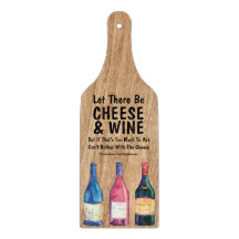 Personalisierter Wein und Käse