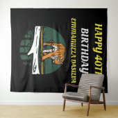 Personalisierter Wild Cat Tiger auf schwarz Wandteppich (Beispiel (Horizontal))