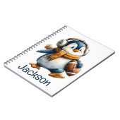 Personalisierter Winter-Pinguin-Fußball-Junge Notizblock (Linke Seite)
