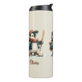 Personalisierter Winter-Pinguin-Softball-Kid Thermosbecher (Nach links gedreht)
