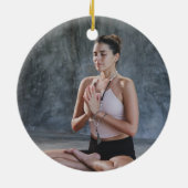 Personalisierter Yoga-Lehrer des Weihnachtsmanns Keramik Ornament (Hinten)