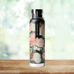 Personalisiertes Aquarell-Bouquet Trinkflasche<br><div class="desc">Personalisierter Name über Aquarellfarben mit Blumenstrauß in Frühlingstönen.</div>