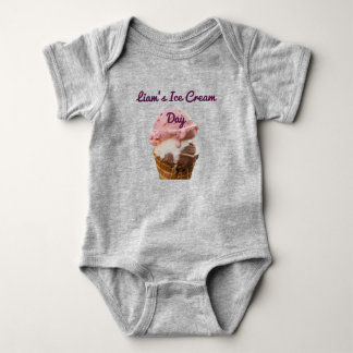 Personalisiertes Baby-Eiscreme-Tag Graues T-Shirt Baby Strampler