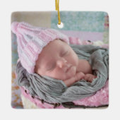 Personalisiertes Baby Foto Rosa Schneeflocke Keramikornament (Vorderseite)