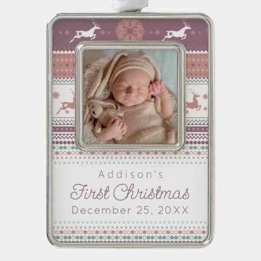 Personalisiertes Baby's First Christmas Pink Renti Rahmen-Ornament Silber (Vorderseite)